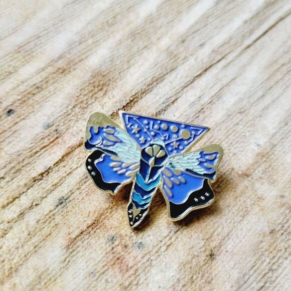 Moth Enamel Pin Brooch Mystical magical Nature Moth lover Fashion pin butterfly - Picture 3 of 11